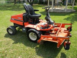 KUBOTA F2260, filtry silnika i hydrauliczne